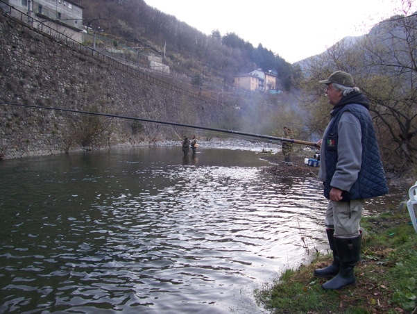  Image name: Pesca54.jpg 
 width: 601 pixel 
 height: 452 pixel 
 Size: 266577 bytes 
 Click to enlarge 