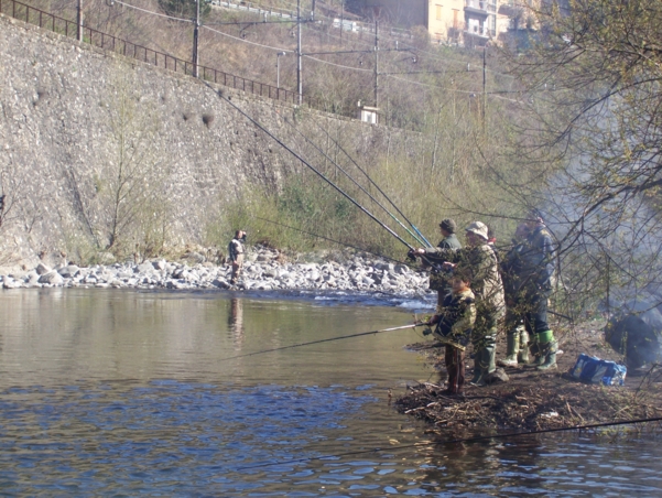  Image name: Pesca62.jpg 
 width: 601 pixel 
 height: 452 pixel 
 Size: 290772 bytes 
 Click to enlarge 