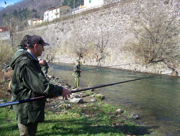  Image name: Pesca63.jpg 
 width: 601 pixel 
 height: 452 pixel 
 Size: 310609 bytes 
 Click to enlarge 