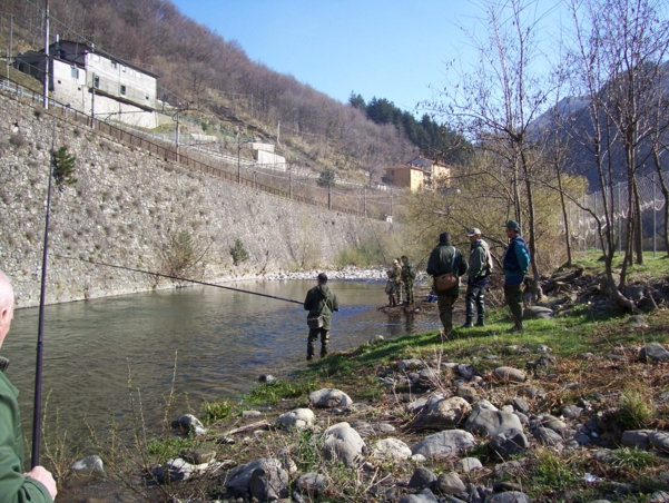  Image name: Pesca65.jpg 
 width: 601 pixel 
 height: 452 pixel 
 Size: 309995 bytes 
 Click to enlarge 