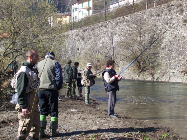  Image name: Pesca67.jpg 
 width: 601 pixel 
 height: 452 pixel 
 Size: 324620 bytes 
 Click to enlarge 