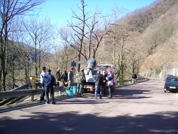  Image name: Pesca07.jpg 
 width: 601 pixel 
 height: 452 pixel 
 Size: 295071 bytes 
 Click to enlarge 