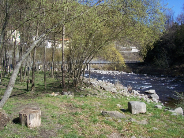  Image name: Pesca100.jpg 
 width: 601 pixel 
 height: 452 pixel 
 Size: 325559 bytes 
 Click to enlarge 