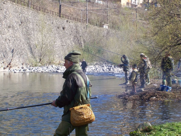  Image name: Pesca60.jpg 
 width: 601 pixel 
 height: 452 pixel 
 Size: 297598 bytes 
 Click to enlarge 