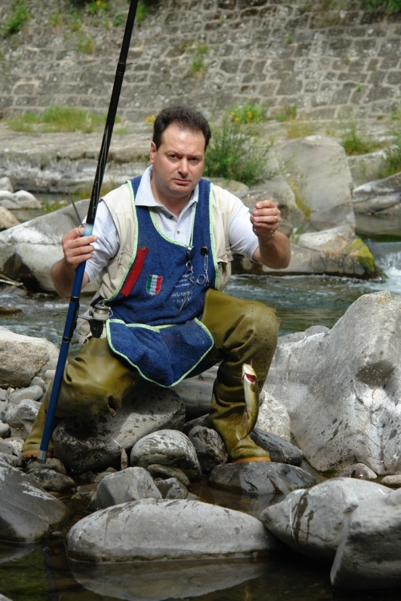  Image name: Pesca71.jpg 
 width: 401 pixel 
 height: 601 pixel 
 Size: 225489 bytes 
 Click to enlarge 