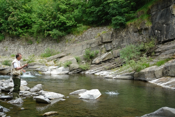  Image name: Pesca77.jpg 
 width: 601 pixel 
 height: 400 pixel 
 Size: 251779 bytes 
 Click to enlarge 