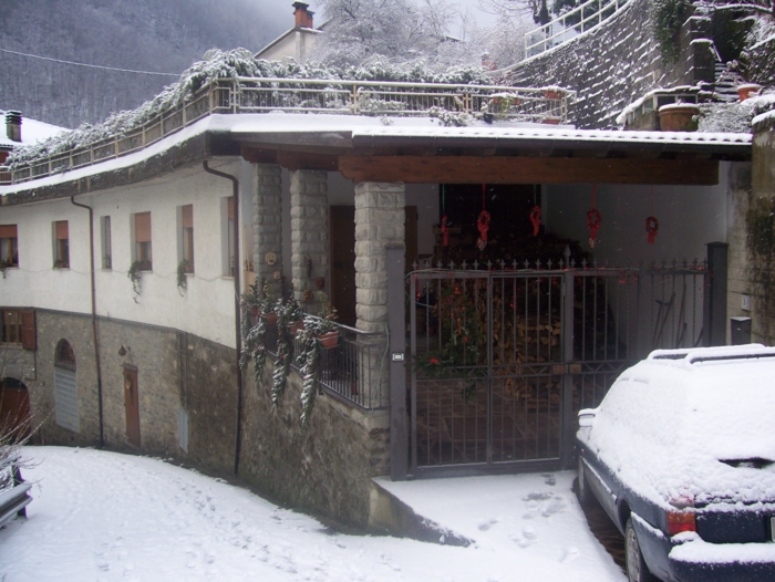  Image name: Case02.jpg 
 width: 700 pixel 
 height: 526 pixel 
 Size: 309369 bytes 
 Click to enlarge 