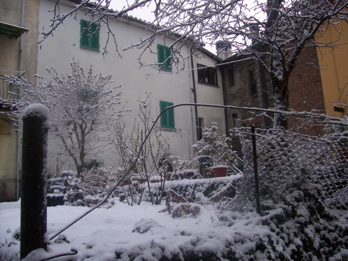  Image name: Case03.jpg 
 width: 700 pixel 
 height: 526 pixel 
 Size: 365419 bytes 
 Click to enlarge 