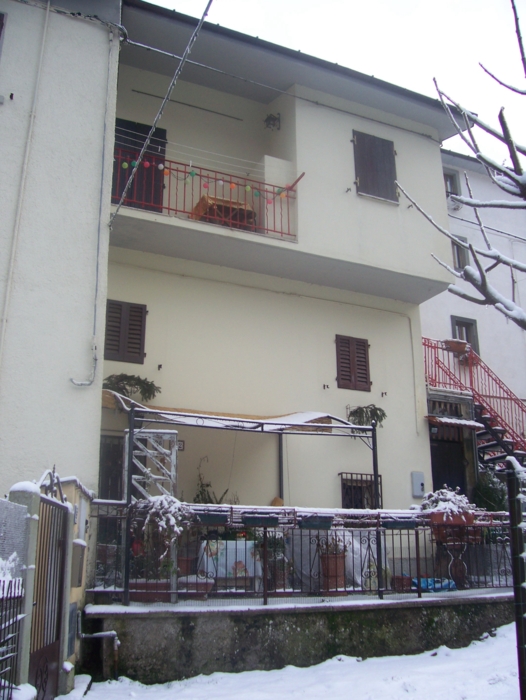  Image name: Case15.jpg 
 width: 526 pixel 
 height: 700 pixel 
 Size: 274869 bytes 
 Click to enlarge 