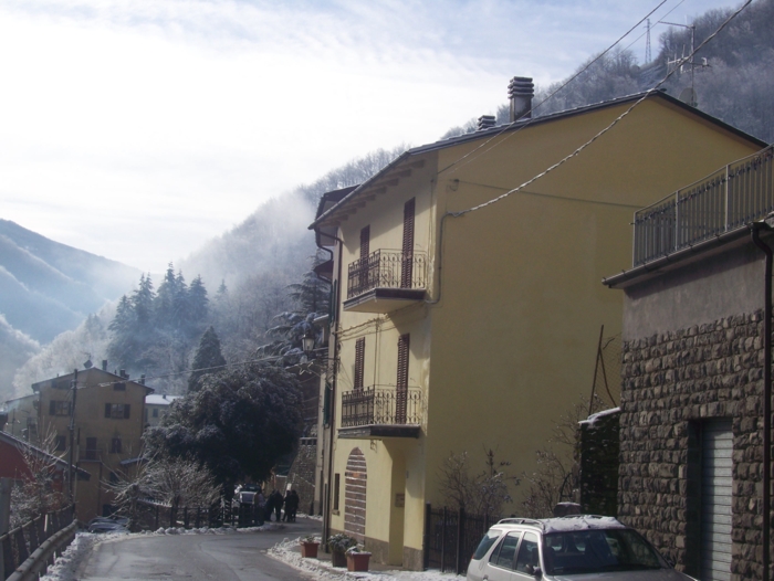  Image name: Case22.jpg 
 width: 700 pixel 
 height: 526 pixel 
 Size: 248021 bytes 
 Click to enlarge 