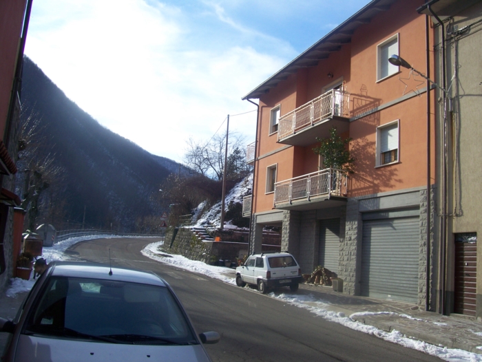  Image name: Case48.jpg 
 width: 700 pixel 
 height: 526 pixel 
 Size: 272274 bytes 
 Click to enlarge 