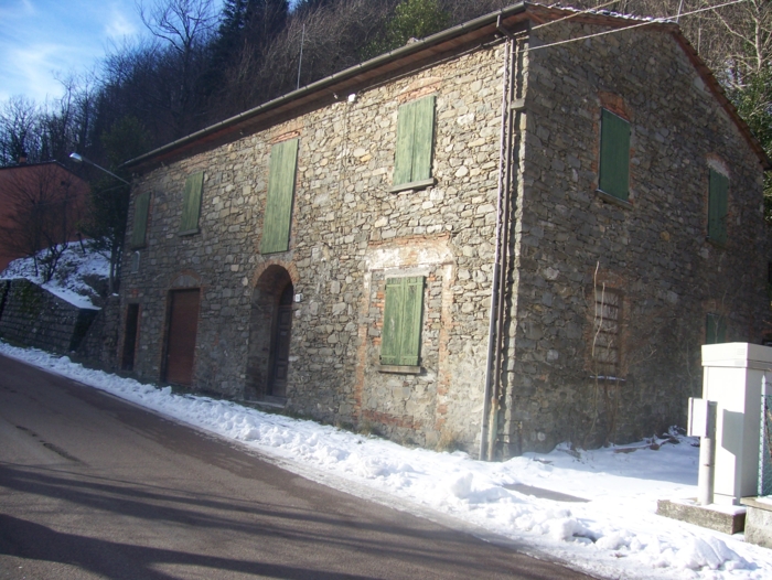  Image name: Case52.jpg 
 width: 700 pixel 
 height: 526 pixel 
 Size: 345920 bytes 
 Click to enlarge 