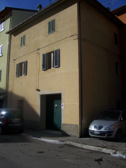  Image name: Case61.jpg 
 width: 526 pixel 
 height: 700 pixel 
 Size: 238837 bytes 
 Click to enlarge 