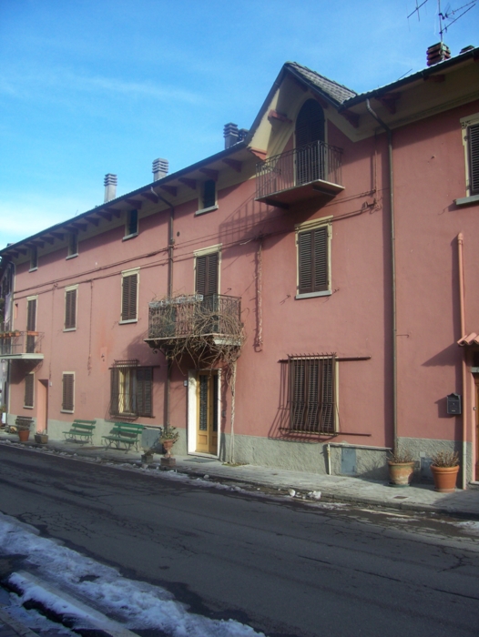  Image name: Case63.jpg 
 width: 526 pixel 
 height: 700 pixel 
 Size: 267050 bytes 
 Click to enlarge 