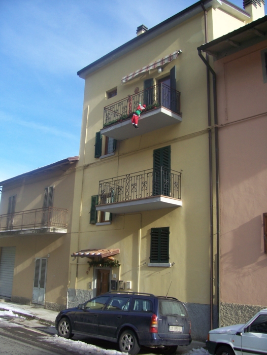  Image name: Case68.jpg 
 width: 526 pixel 
 height: 700 pixel 
 Size: 259965 bytes 
 Click to enlarge 