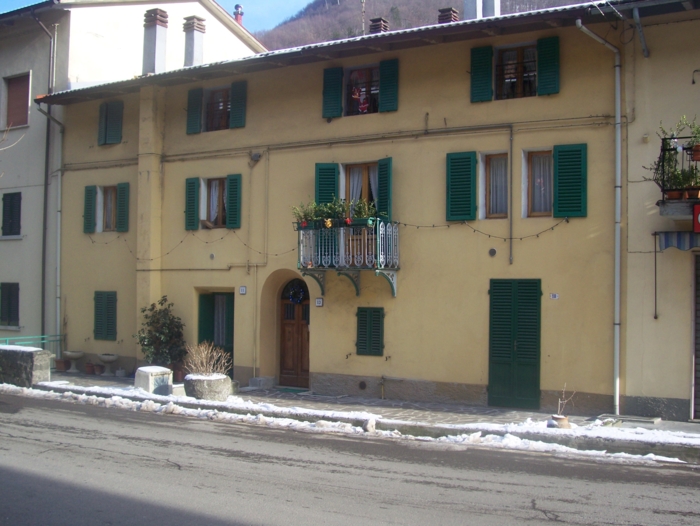  Image name: Case71.jpg 
 width: 700 pixel 
 height: 526 pixel 
 Size: 273087 bytes 
 Click to enlarge 