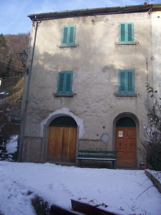  Image name: Case77.jpg 
 width: 526 pixel 
 height: 700 pixel 
 Size: 277249 bytes 
 Click to enlarge 