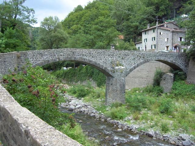  Image name: 03-biagioni.jpg 
 width: 640 pixel 
 height: 480 pixel 
 Size: 98030 bytes 
 Click to enlarge 