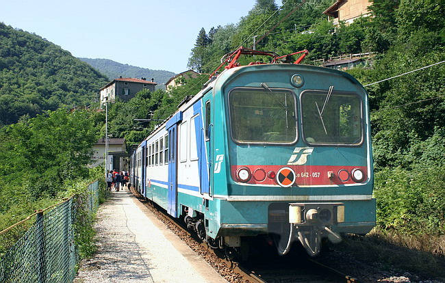  Image name: 05-biagioni.jpg 
 width: 650 pixel 
 height: 414 pixel 
 Size: 92888 bytes 
 Click to enlarge 