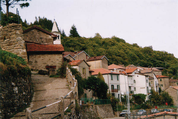  Image name: 09-lustrola.jpg 
 width: 600 pixel 
 height: 400 pixel 
 Size: 95461 bytes 
 Click to enlarge 