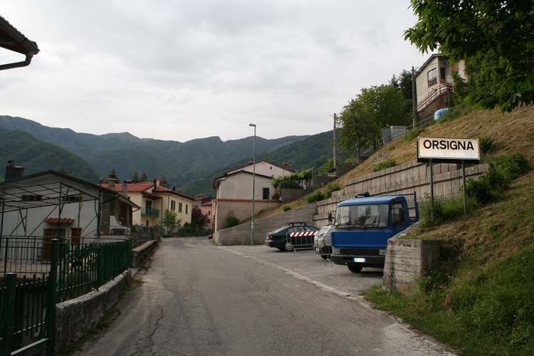  Image name: 06-orsigna.jpg 
 width: 750 pixel 
 height: 500 pixel 
 Size: 53525 bytes 
 Click to enlarge 