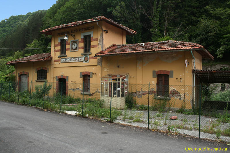  Image name: 07-pracchia.jpg 
 width: 800 pixel 
 height: 533 pixel 
 Size: 94300 bytes 
 Click to enlarge 