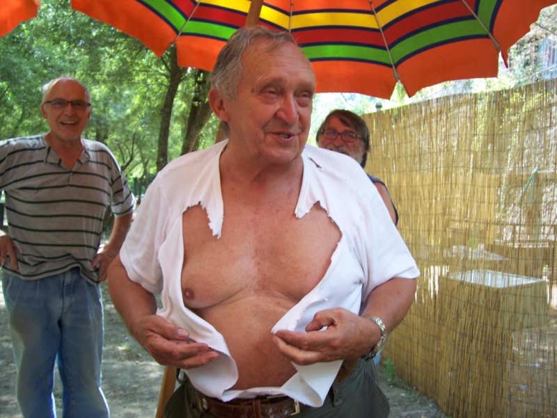  Image name: Frassignoni155.jpg 
 width: 800 pixel 
 height: 601 pixel 
 Size: 395152 bytes 
 Click to enlarge 