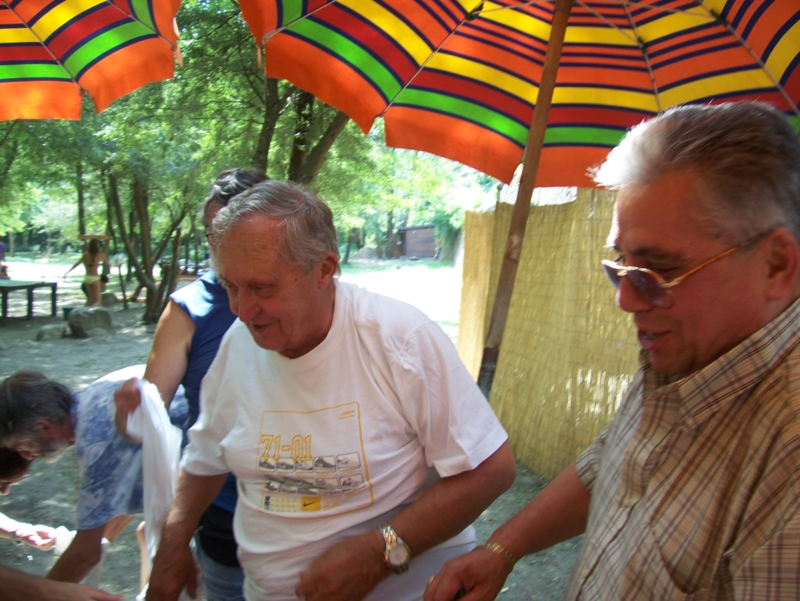  Image name: Frassignoni166.jpg 
 width: 800 pixel 
 height: 601 pixel 
 Size: 393053 bytes 
 Click to enlarge 